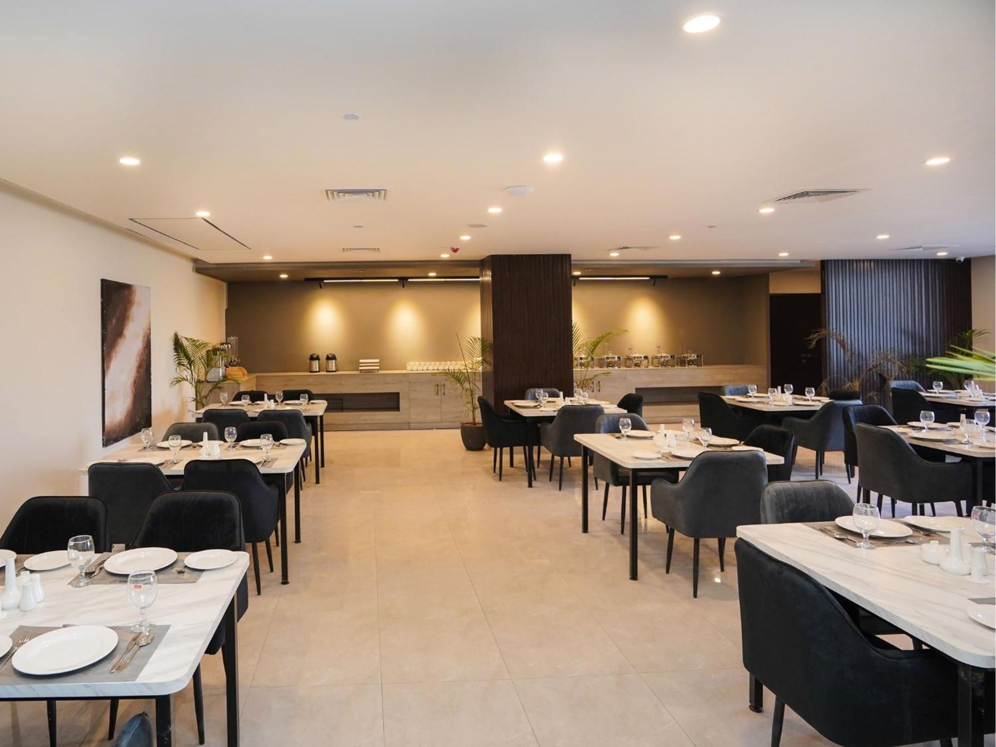 Hotel One Vogue Mall 35 Rawalpindi Exterior foto
